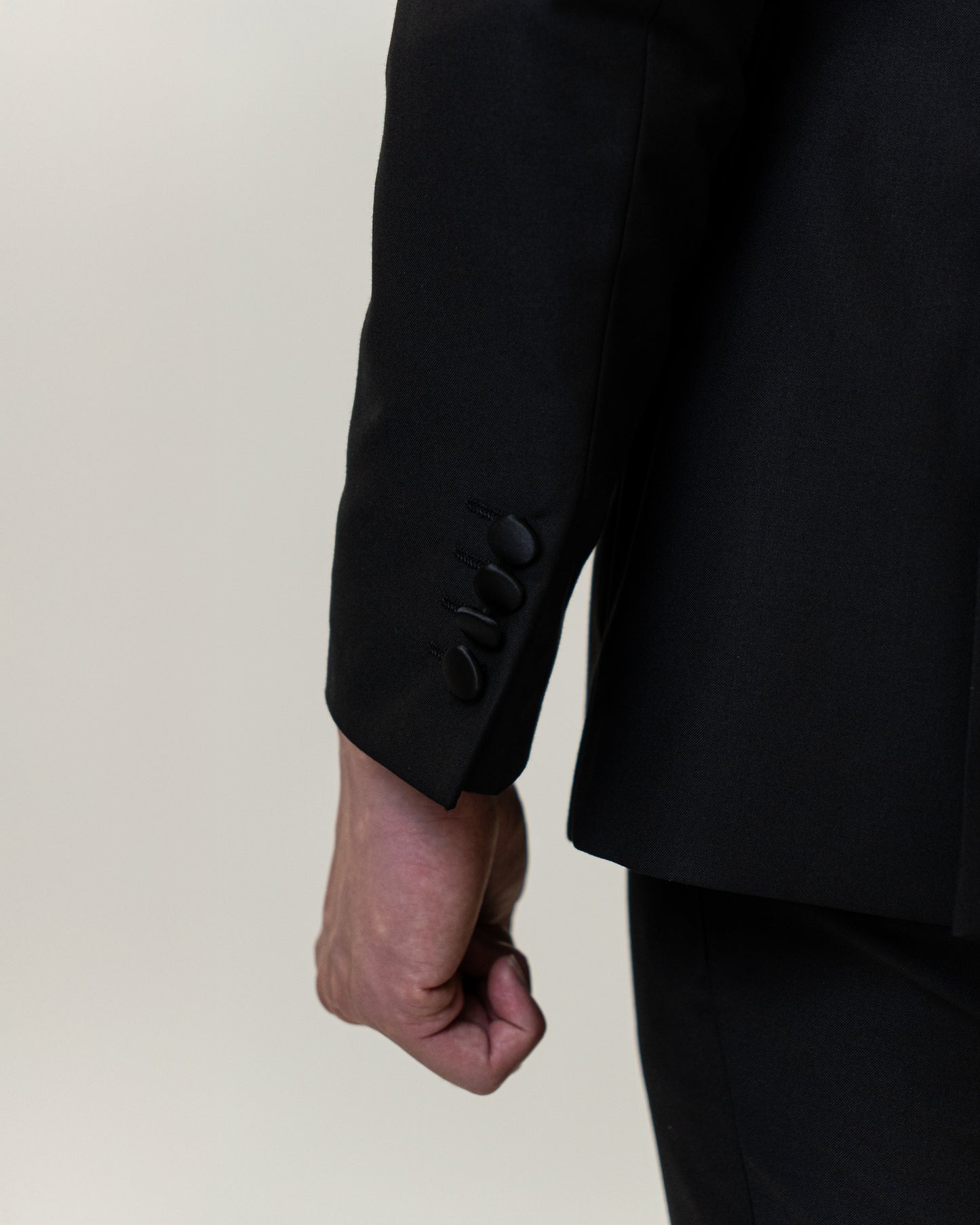 The Regent Black - Peak Lapel